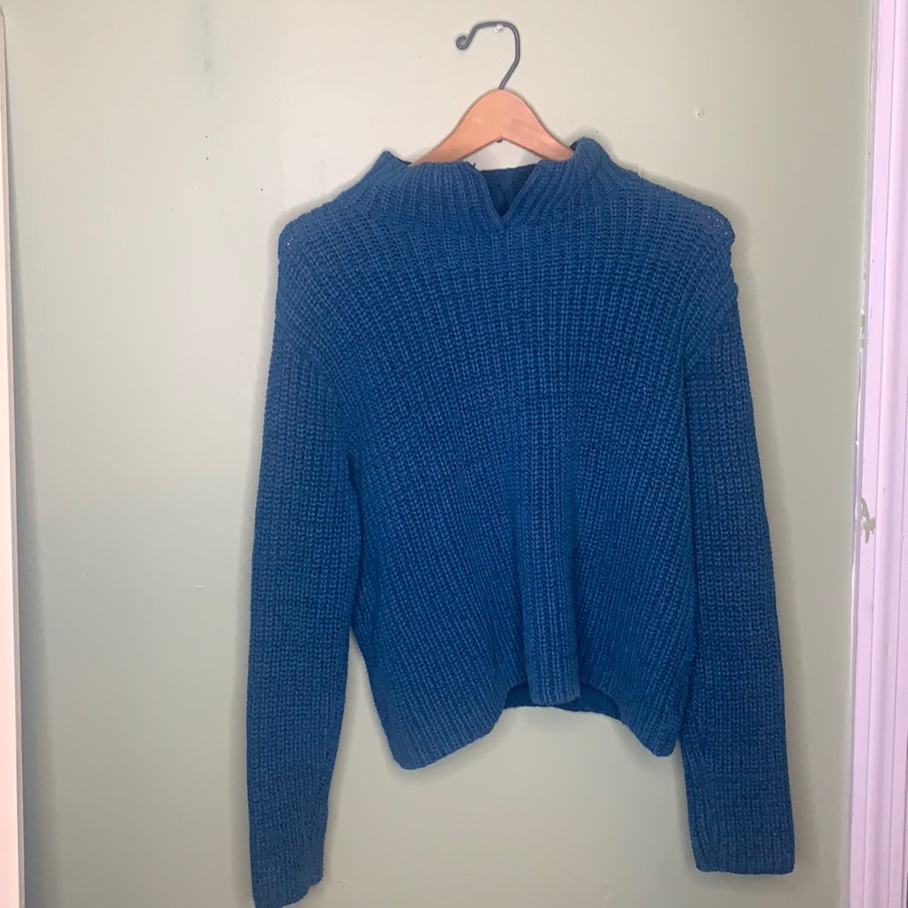 Knit sweater